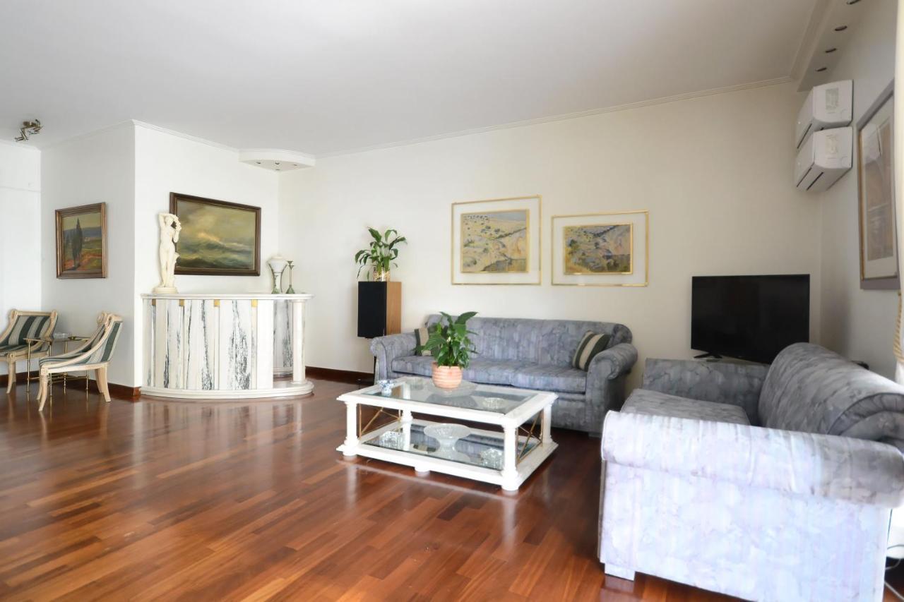 Luxury Apartment Demokratias Athen Eksteriør billede